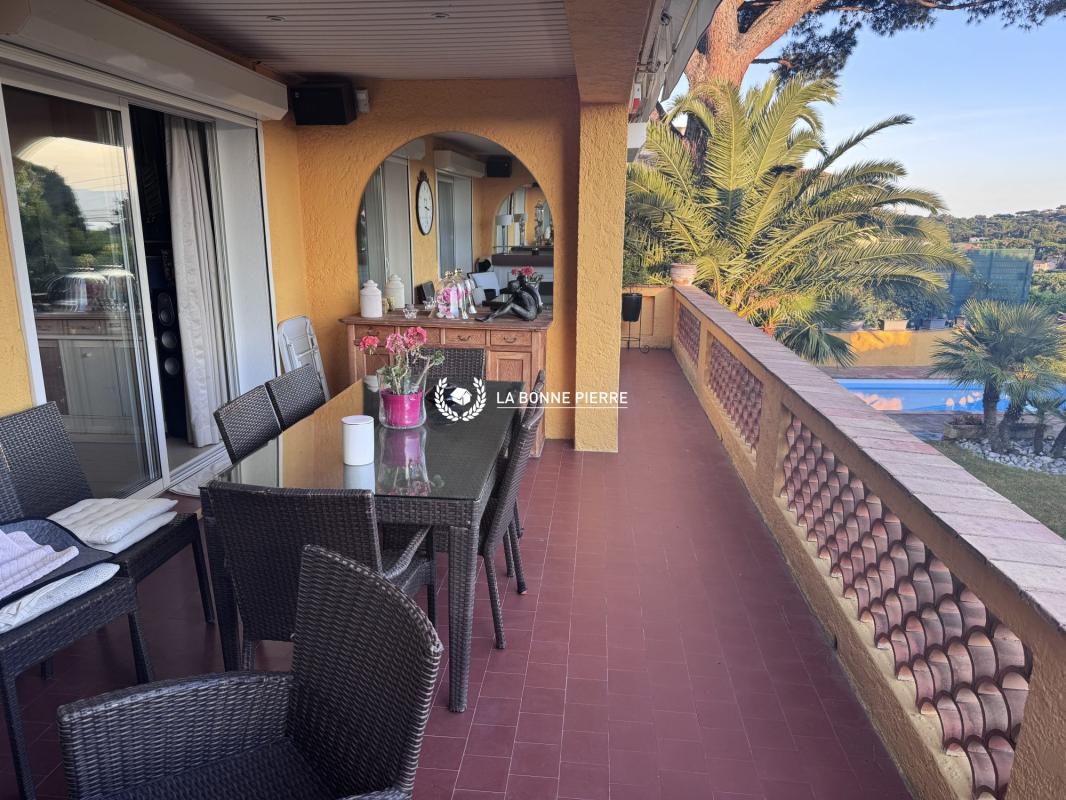 Superbe villa provençale à 6 minutes à pied de la célèbre p - Photo 5