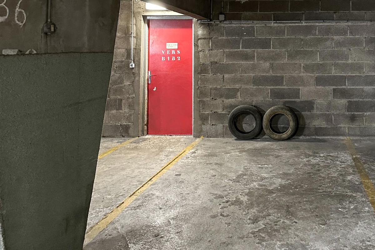 Vente Parking - 0 pièces - 0 m² - Saint-Denis - (93)