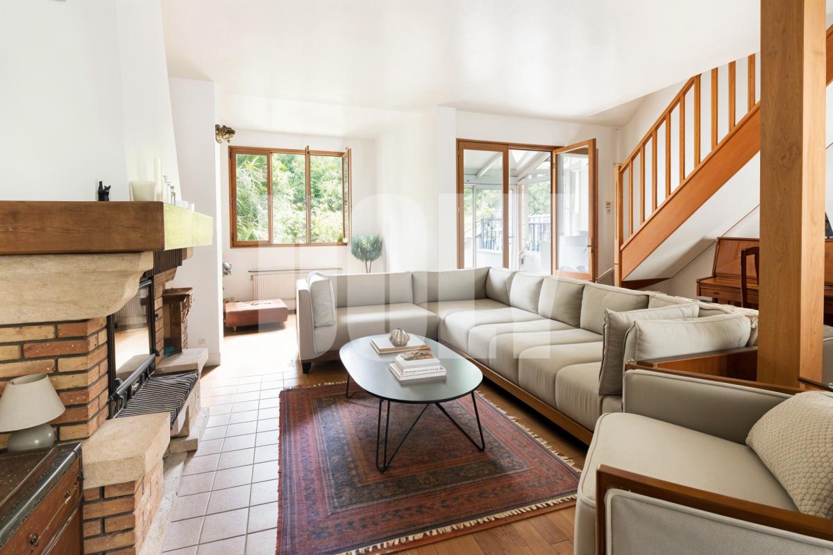 DOLY - MAISON - Quartier Bel Air