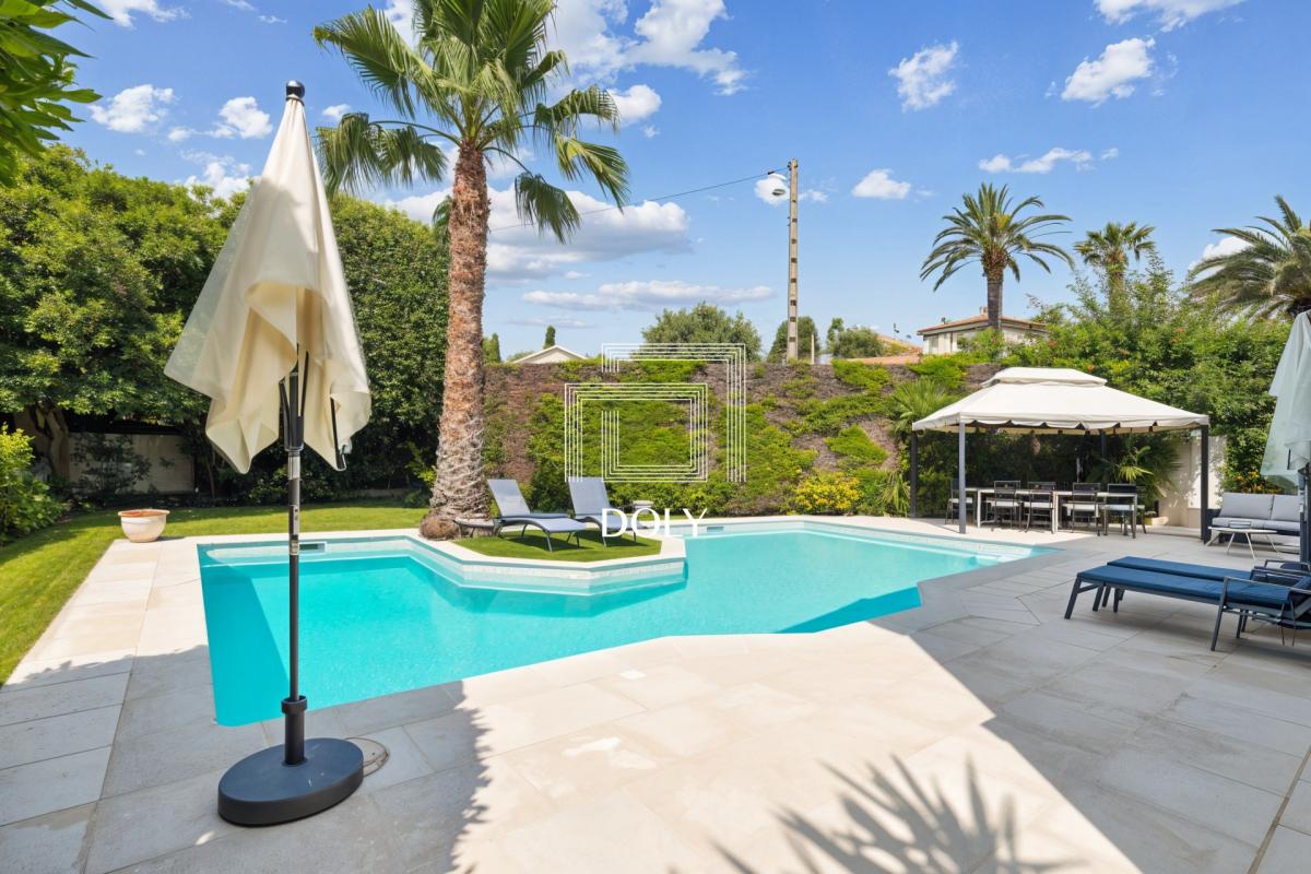 CANNES MONTFLEURY – VILLA D'EXCEPTION AVEC DÉPENDANCE – 7 CHAMBRES