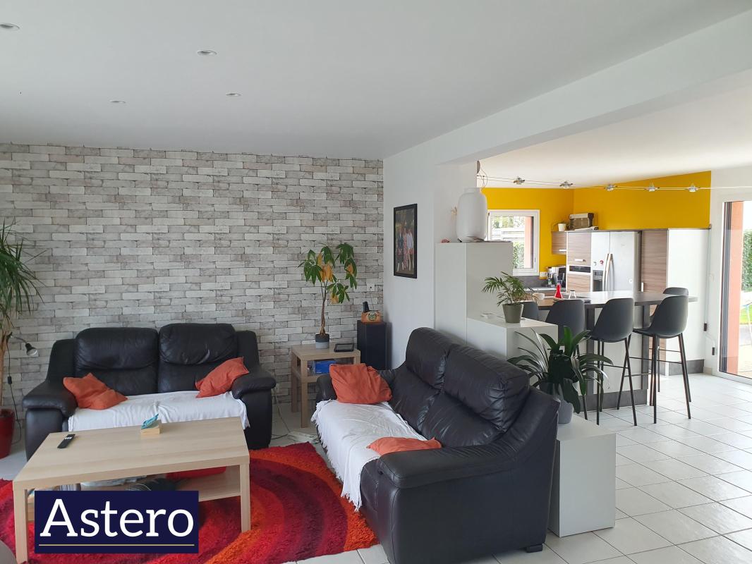 Agréable maison familiale et moderne de 176m² située à Loudéac