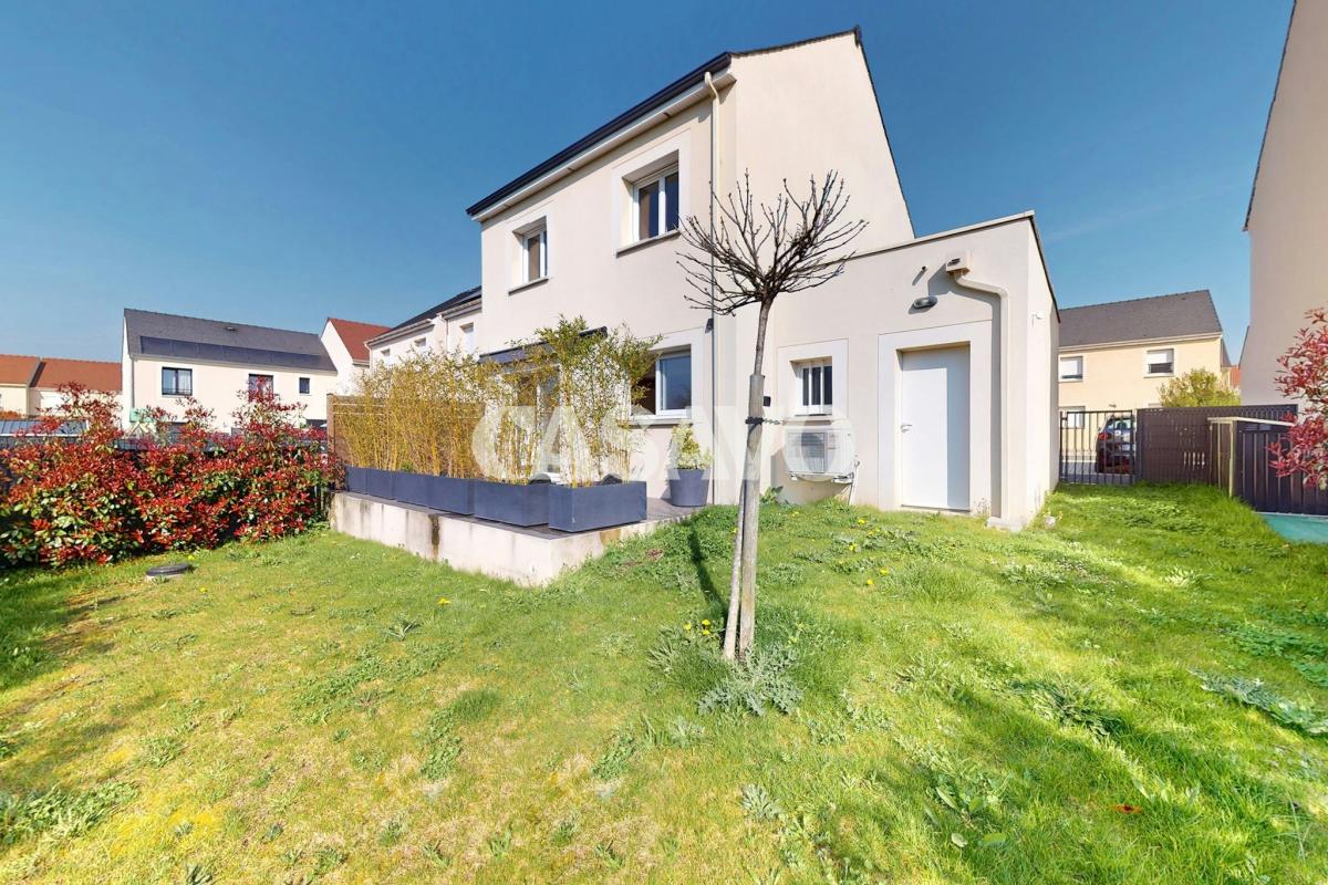 Vente Maison 4 pièces de 84m² - 77124 Chauconin-Neufmontiers