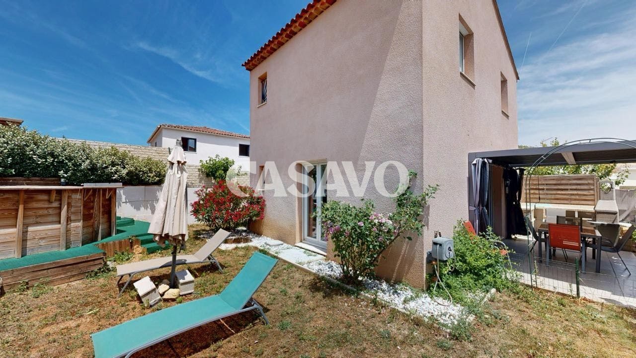 Vente Maison 4 pièces de 75m² - 13112 La Destrousse