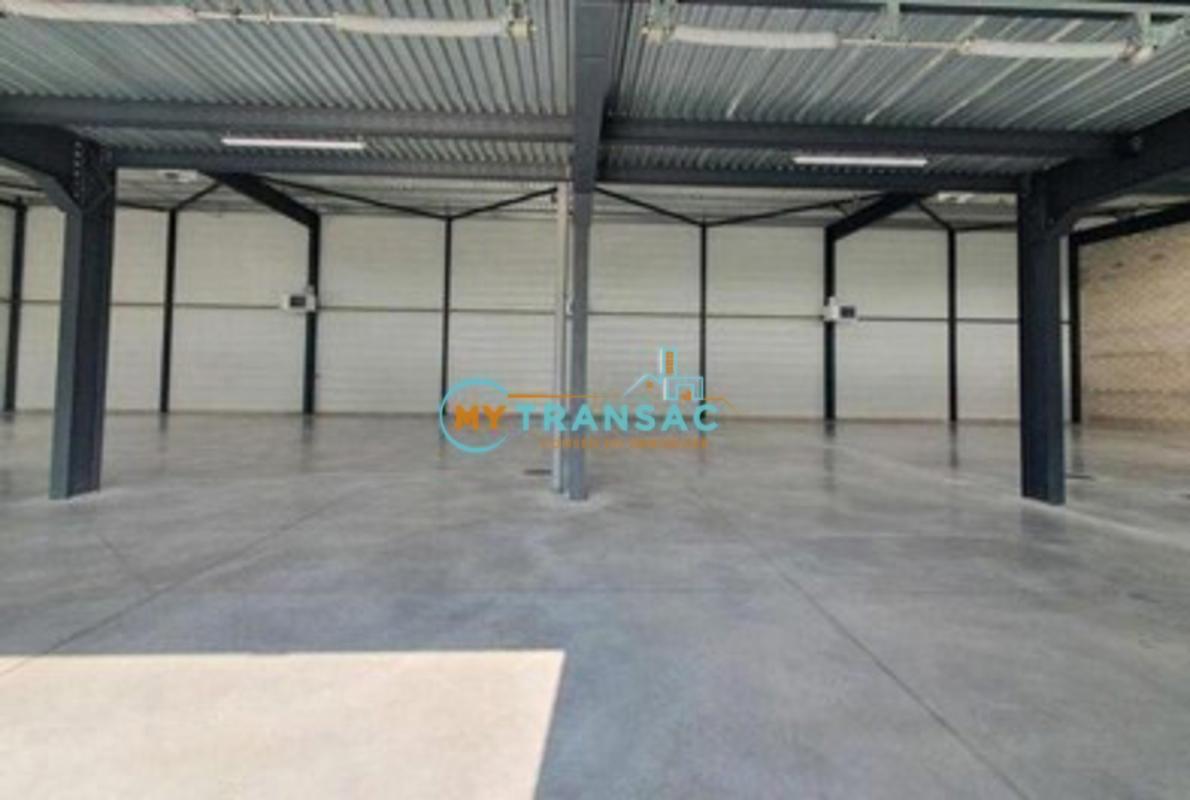 My Transac vous propose à la vente des locaux d'activités neufs 1 775m², 799m², 502m² et 474m² à Bondoufle