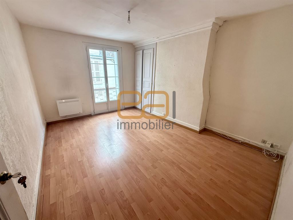 Maison de ville idéalement placée