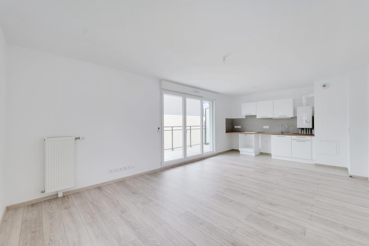 À VENDRE À GRETZ-ARMAINVILLIERS 3 PIECES AVEC BALCON ET PARKING