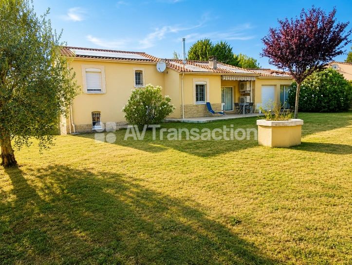 Maison plain-pied rénovée 164 m²