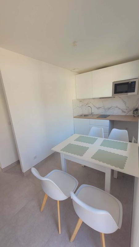 REZ DE JARDIN 2 P