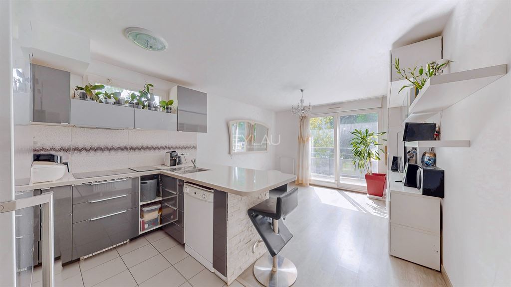 Vitry-sur-Seine/ Duplex 5 pièces 4 chambres avec jardin, terrasse et balcon