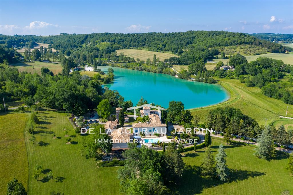 Sublime havre de paix dans un écrin de verdure