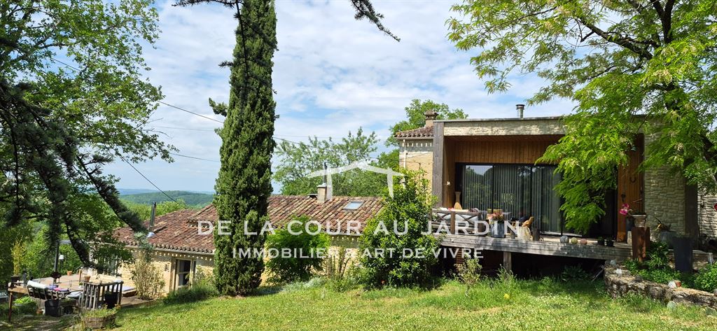 Mas authentique proche de Cahors, sublimé par une rénovation d’architecte