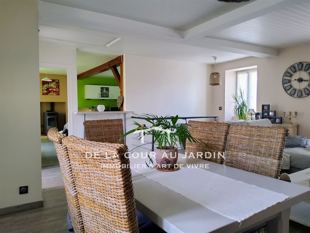 Maison rénovée 120m² - 4 ch - Tout à pied au calme, Grand Garage