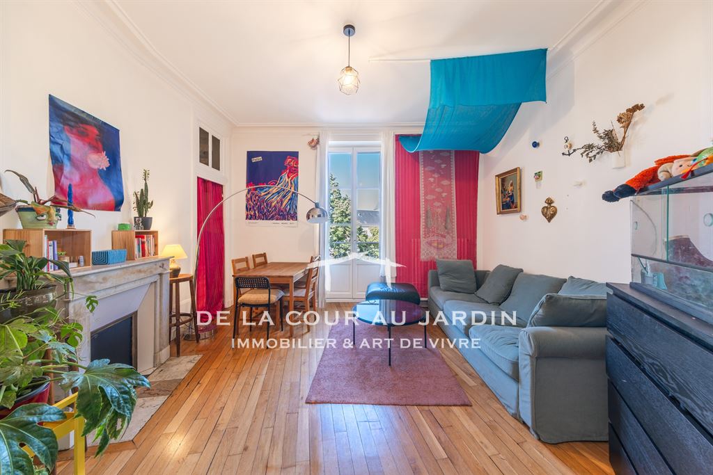 Appartement traversant aux volumes généreux