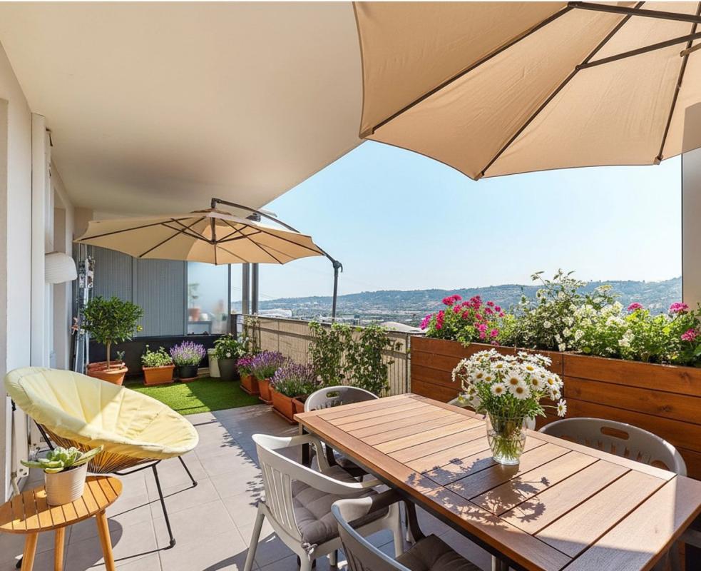 Appt 3p av 2ch, terrasse, garage et 1 pkg NICE Saint Isidore