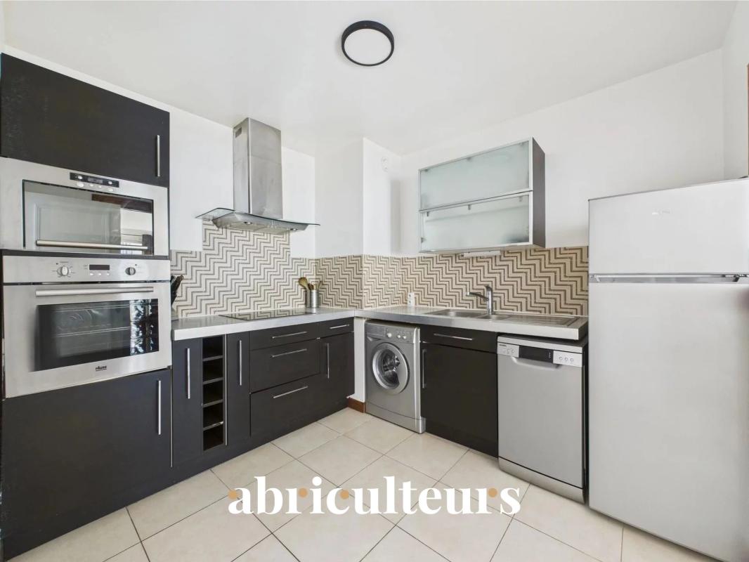 Appartement 3 pièces 86 m² avec balcon et cave – Idéalement situé à Courbevoie, Terrasse des Reflets, proche La Défense - Photo 4