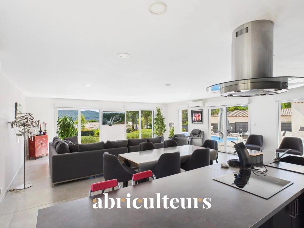 Villa contemporaine avec piscine et vue panoramique - Bagnols-en-Forêt - Domaine privé sécurisé - Photo 5