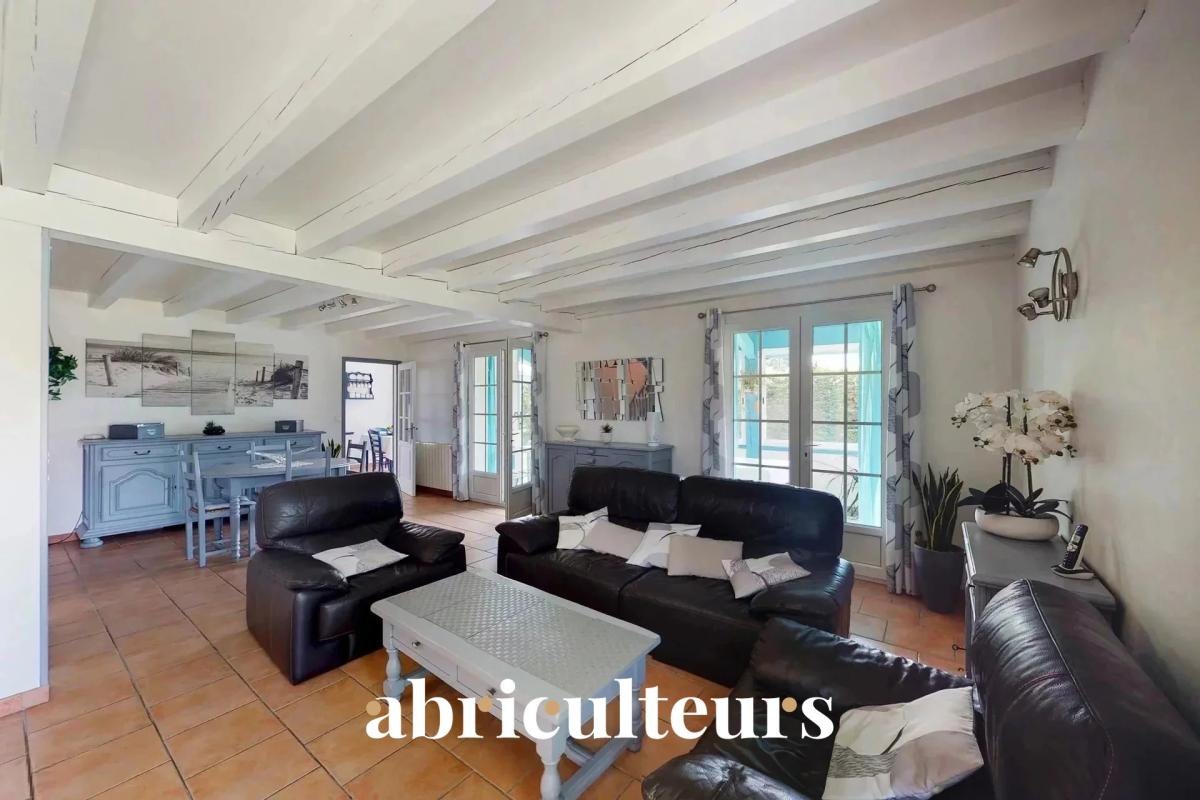 Belle maison Landaise 5 pièces -Terrain arboré -1788m2 - Piscine - Photo 5