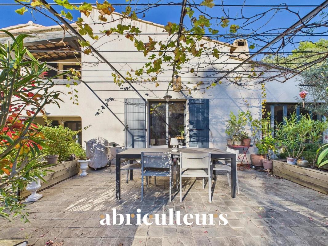Magnifique propriété avec terrain, piscine/ poolhouse, dépendance à Rognes 13840 - Photo 3