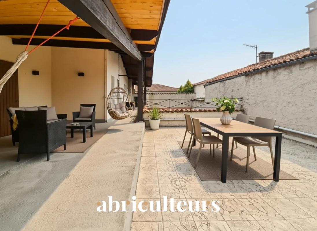 Maison à vendre, 5 pièces, 150 m², Cognac