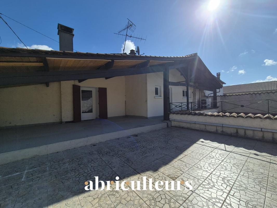 Maison - 150 m² - 5 pièces - cour - garage - Cognac - Photo 2