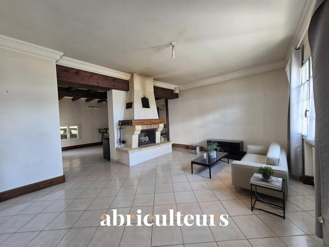Maison - 150 m² - 5 pièces - cour - garage - Cognac - Photo 3