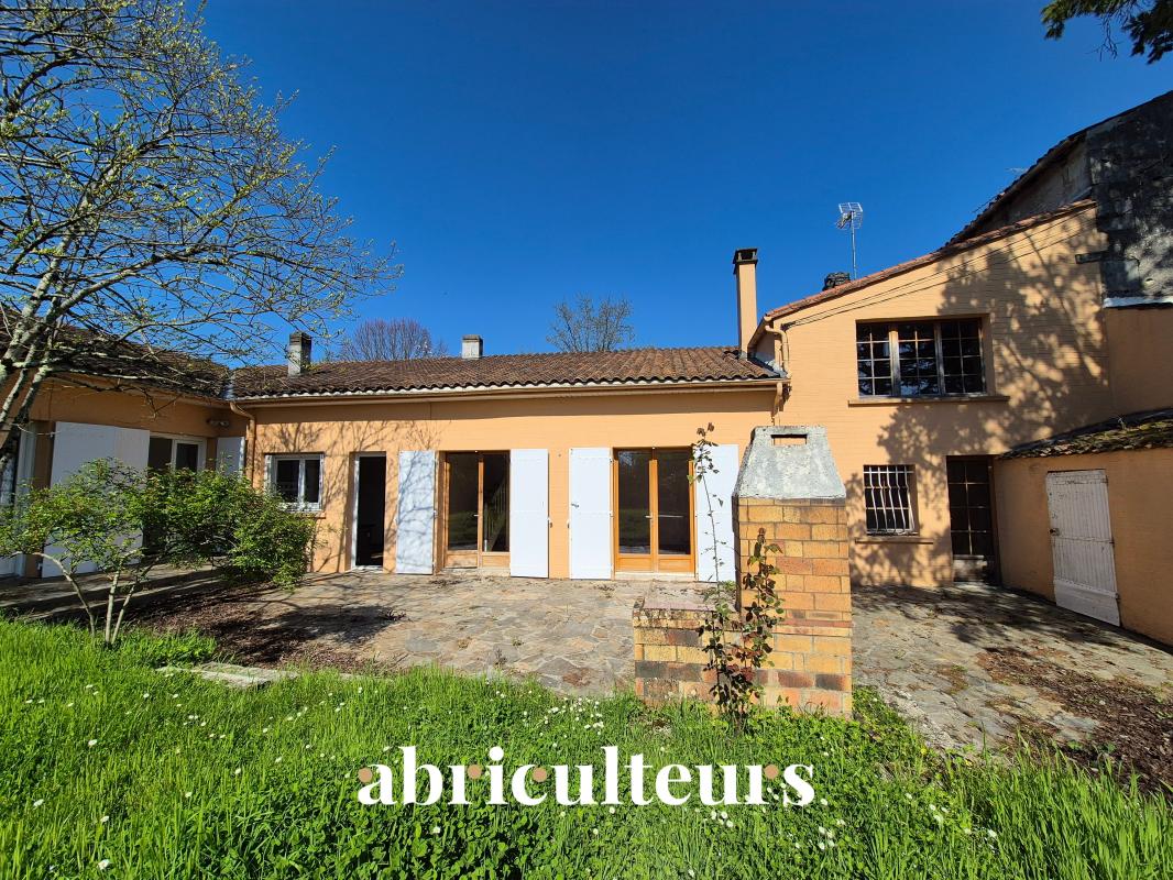 Maison familiale – 162 m² – 7 pièces – Quartier calme de Cognac - Photo 2
