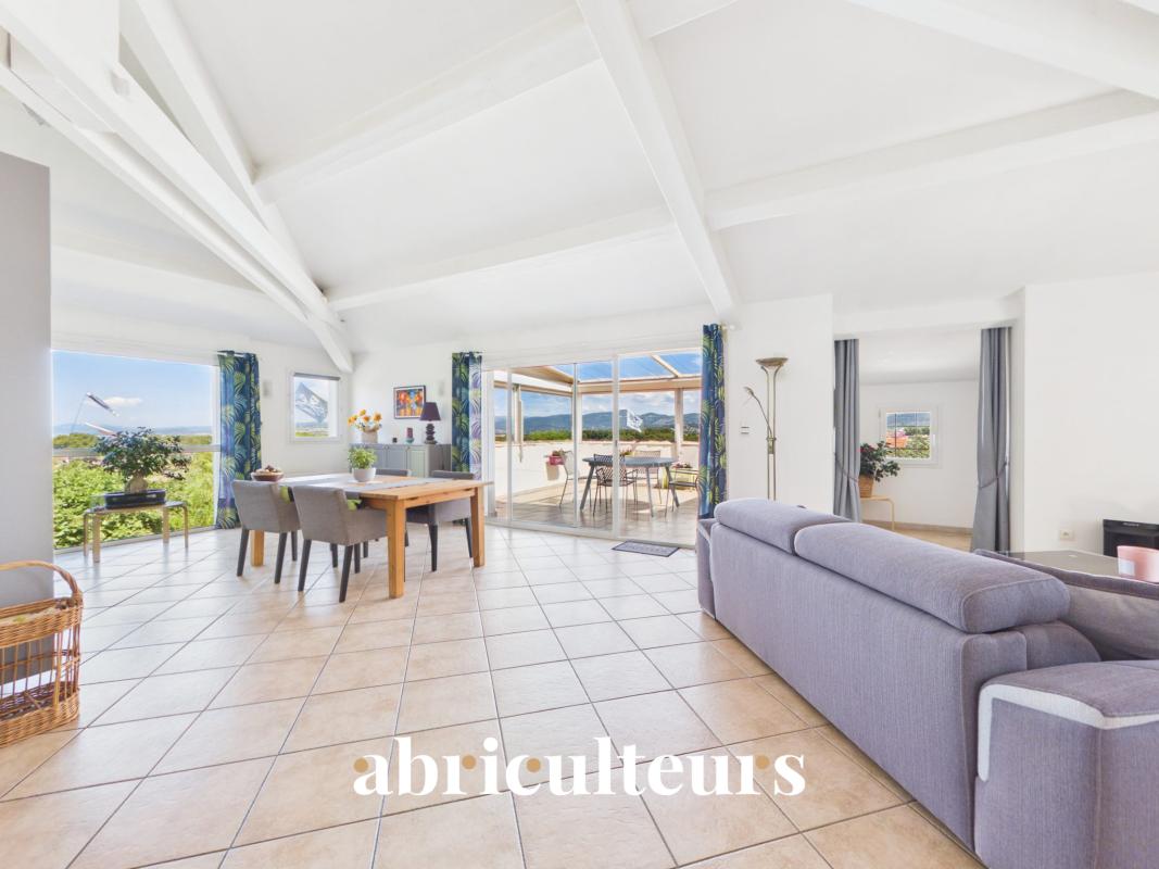 Maison avec piscine et jardin • Six-Fours-les-Plages • 4 chambres • 185 m2 - Photo 2