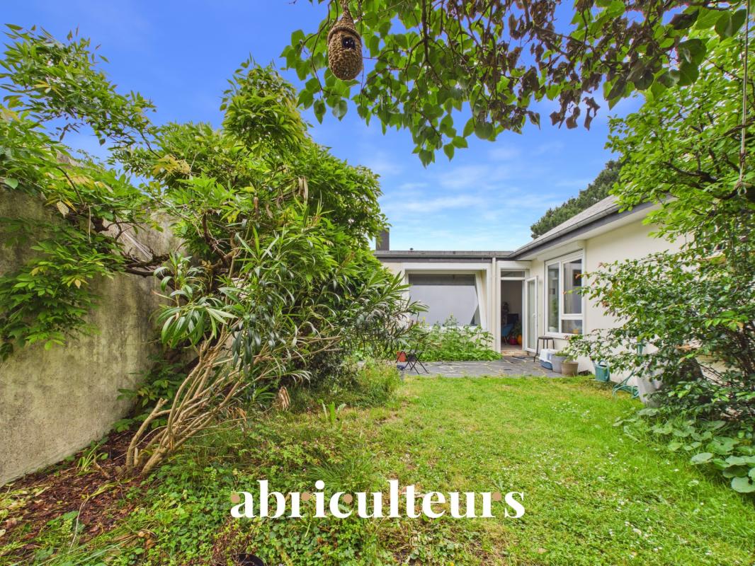 A Nantes,  Charmante maison de plain pied , 3 Chambres avec jardin , à louer en meublé pour un an - Photo 4