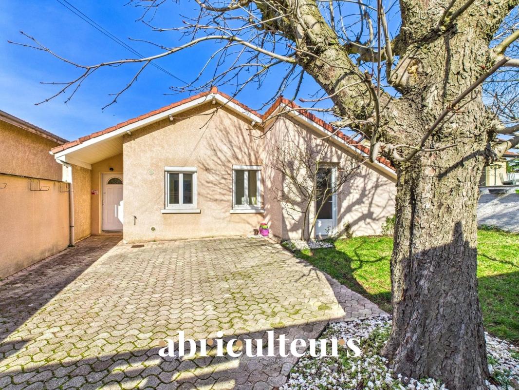 Maison avec piscine – 162 m² – 6 pièces – Rillieux-la-Pape - Photo 3