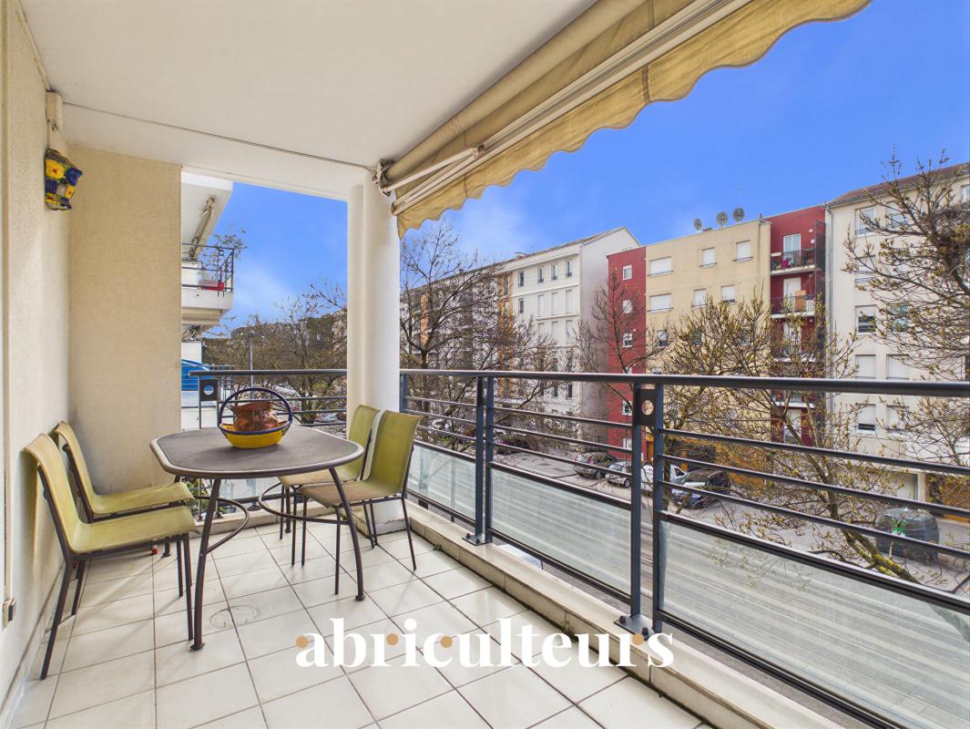 Appartement à vendre, 2 pièces, 50 m², Bron