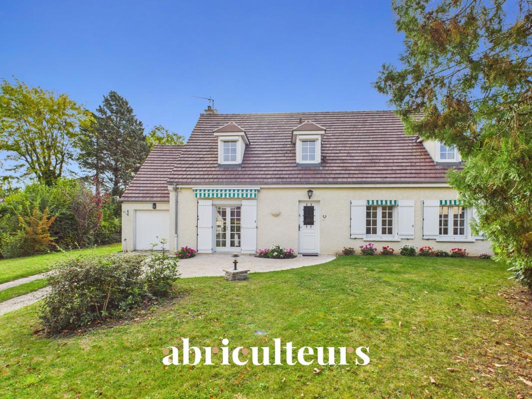Maison familiale à Avilly St Léonard, beau jardin paysager, gare de Chantilly à 5 mn - Photo 2