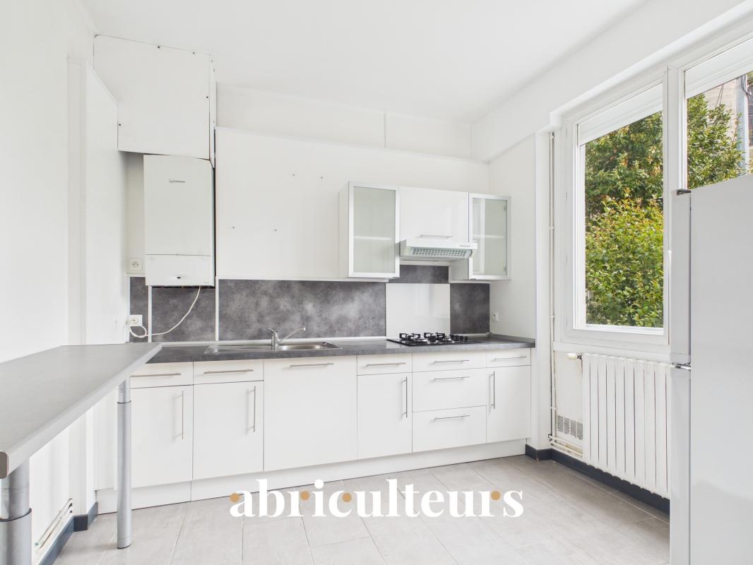 Charmante maison - 65 m² avec terrasse et garage – Quartier Victor Hugo, Angoulême - Photo 4
