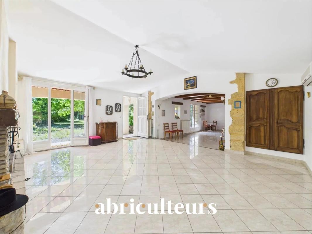 Maison à vendre, 6 pièces, 155 m², Lambesc