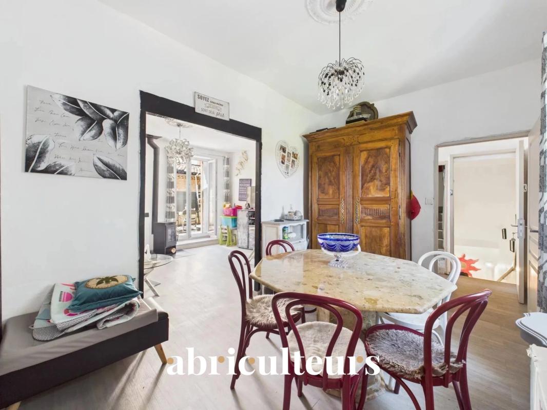 Maison à vendre, 6 pièces, 152 m², La Roque D Antheron