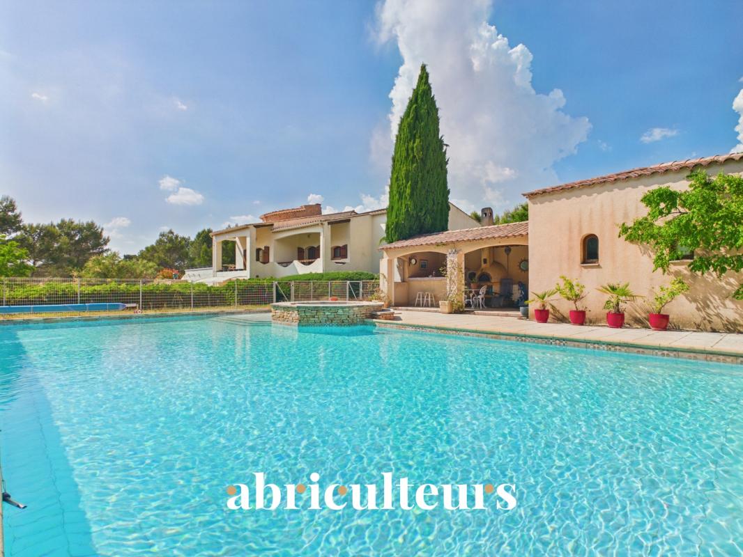 Maison à vendre, 8 pièces, 308 m², Lambesc