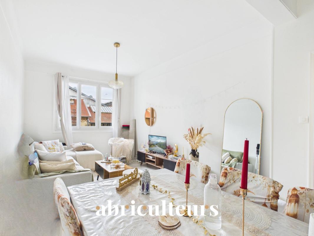 Appartement 2 pièces de 45 m² à deux pas du métro Ligne 13 – Quartier Voltaire - Photo 2