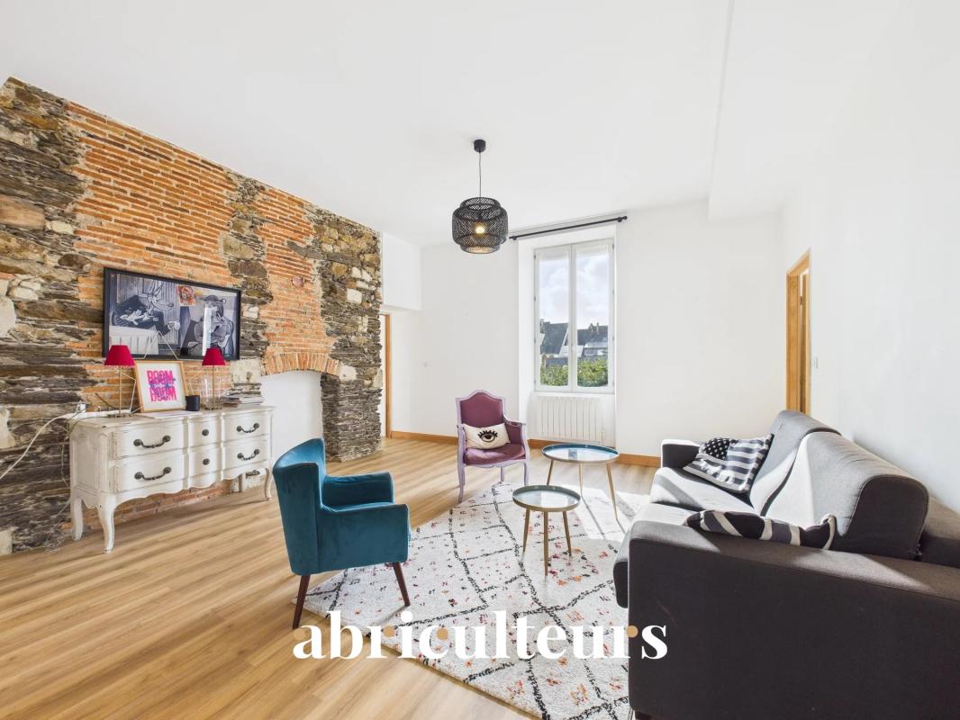Bel appartement de 94m2 — Traversant et lumineux - DPE C - 3 Chambres spacieuses  - Cave et Grenier - Nantes - Proche rue de la bastille - Photo 4