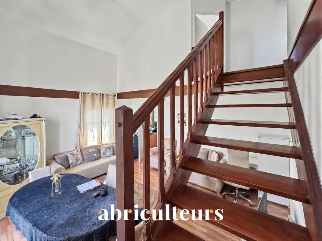 Appartement duplex - 78 m² - 4 pièces - en vente à Villeneuve-la-Garenne Avenue du Ponant (92390)