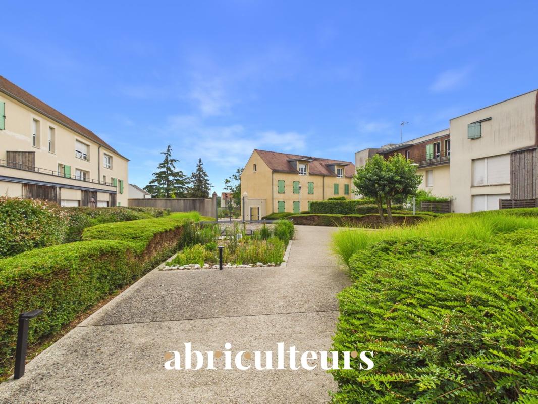 Appartement T2 de caractère au sein d’une ancienne Grange Dîmière en vente à Survilliers (95470)