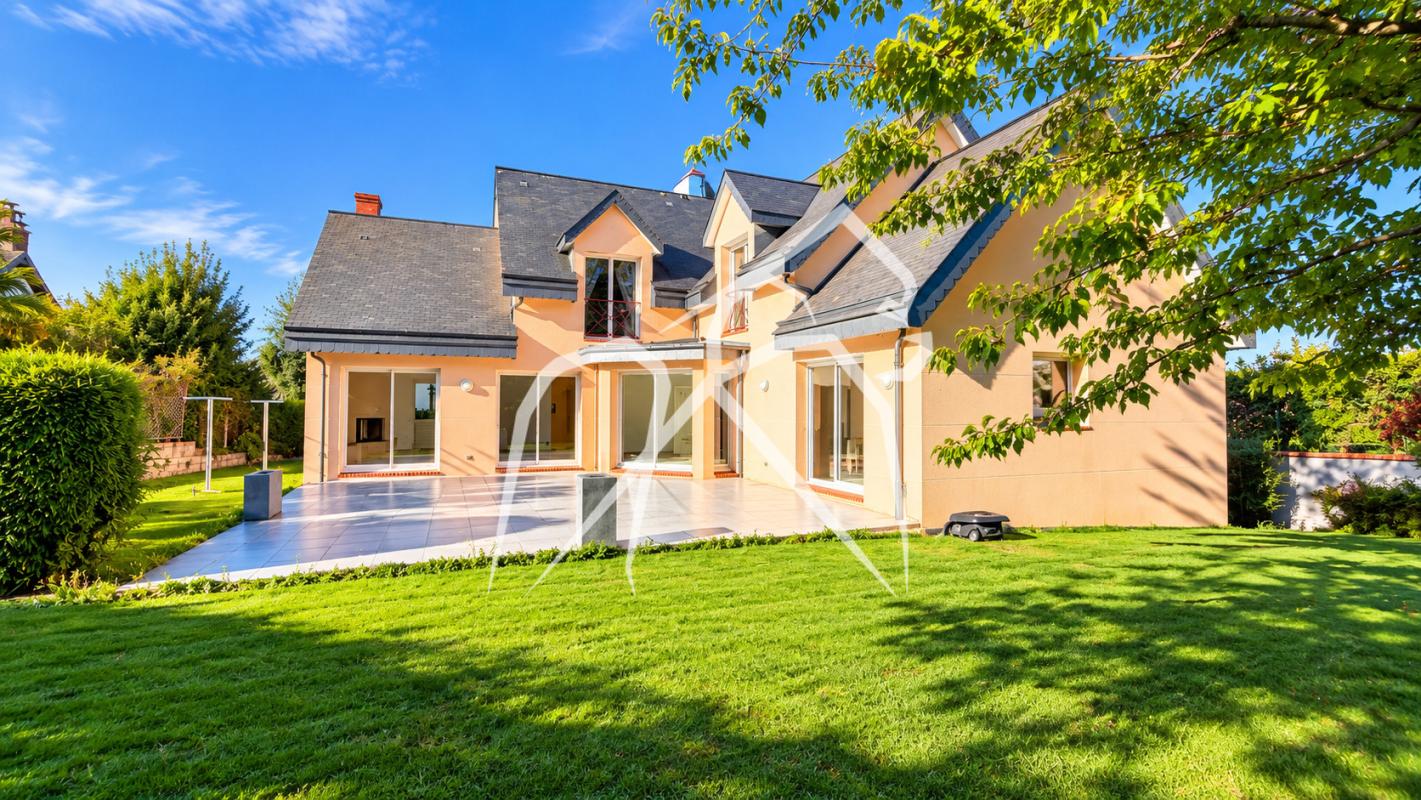 Maison d'architecte | 5 chambres | 225 m² | Le Mesnil-Esnard (76240)