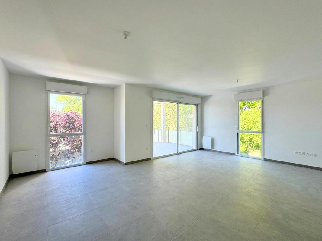 T3 balcon, parking