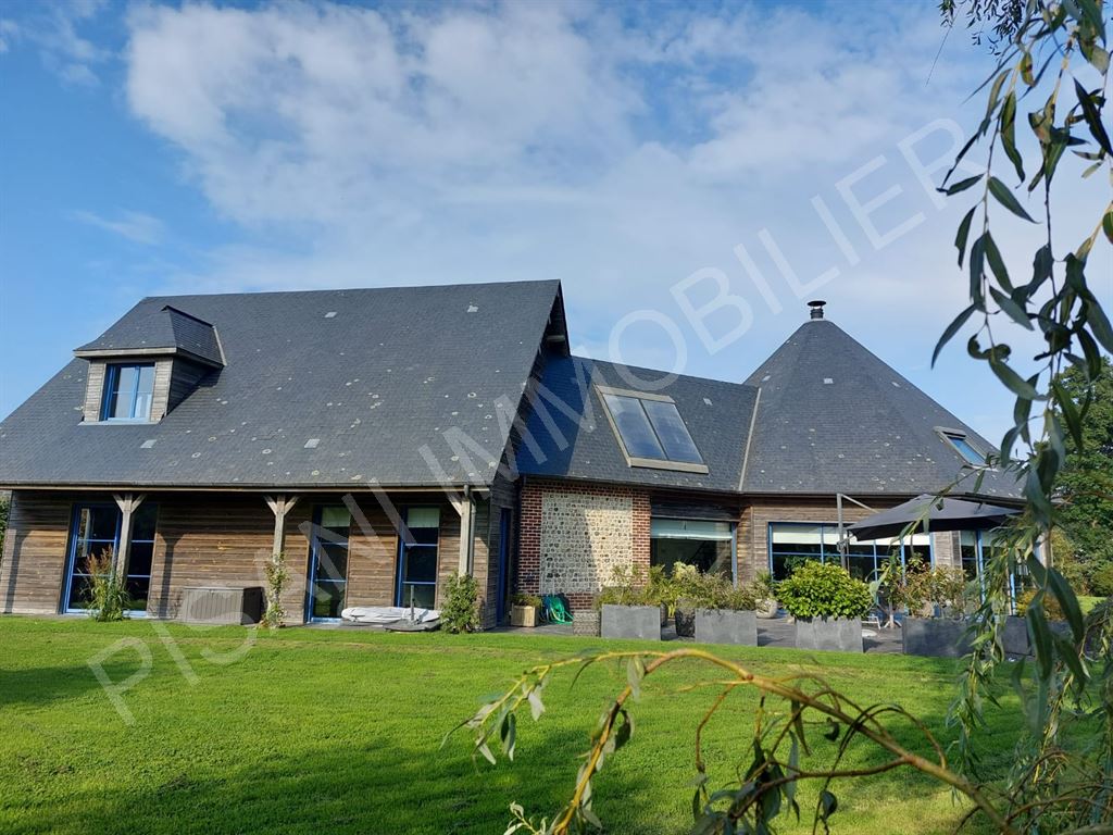 Spacieuse maison d'architecte