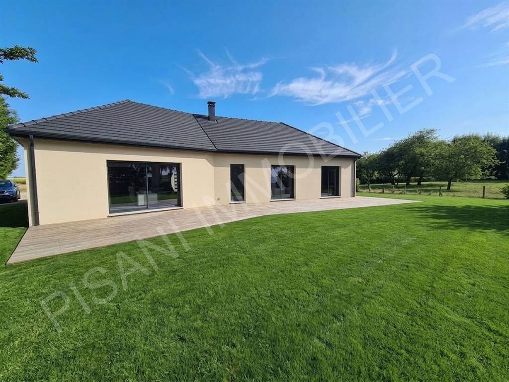 Maison contemporaine de plain-pied de 143 m² – Terrain de 2 000 m² – DPE A
