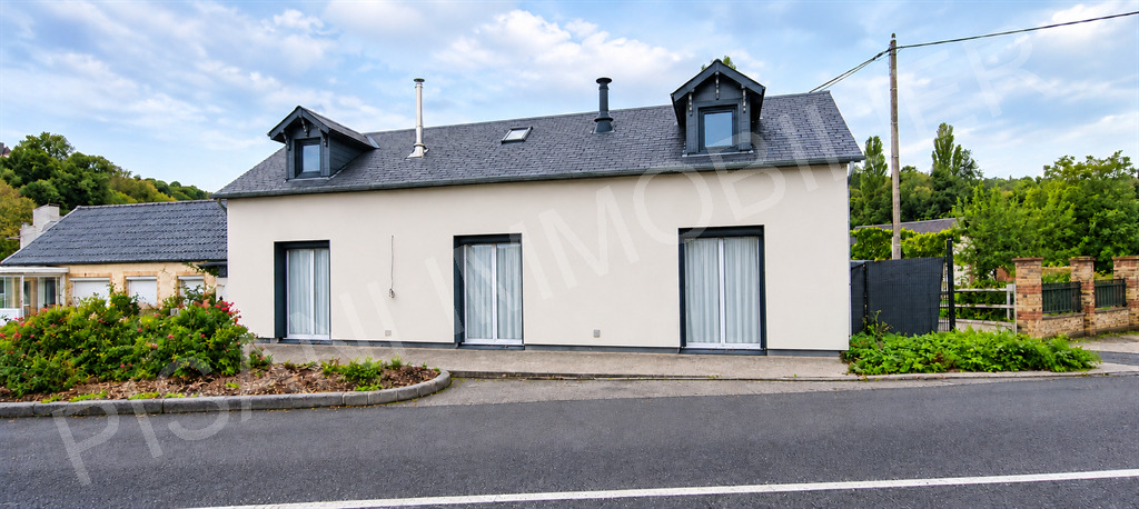 ** ST JEAN DE FOLLEVILLE **