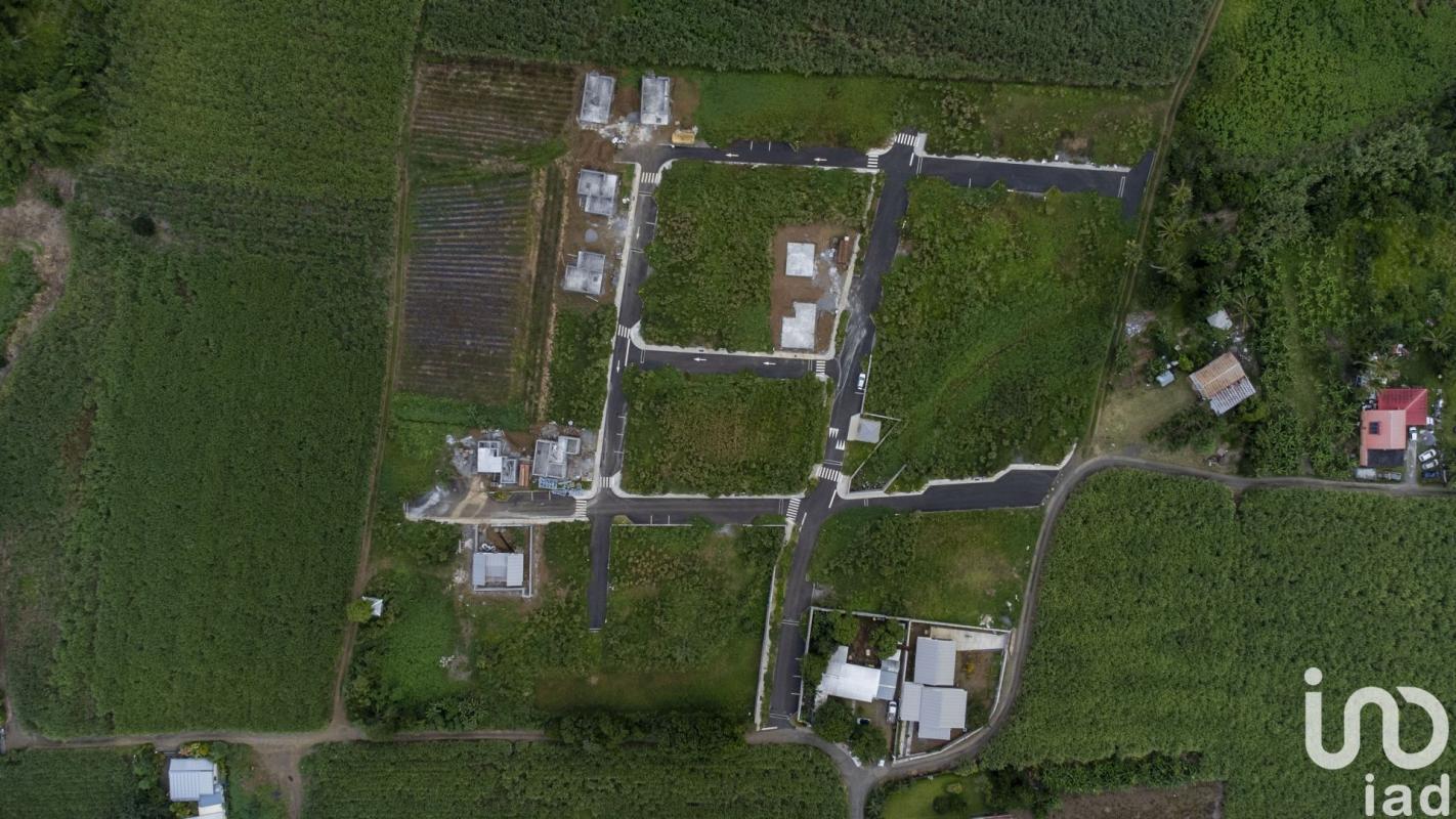 Terrain  Saint-Benoît