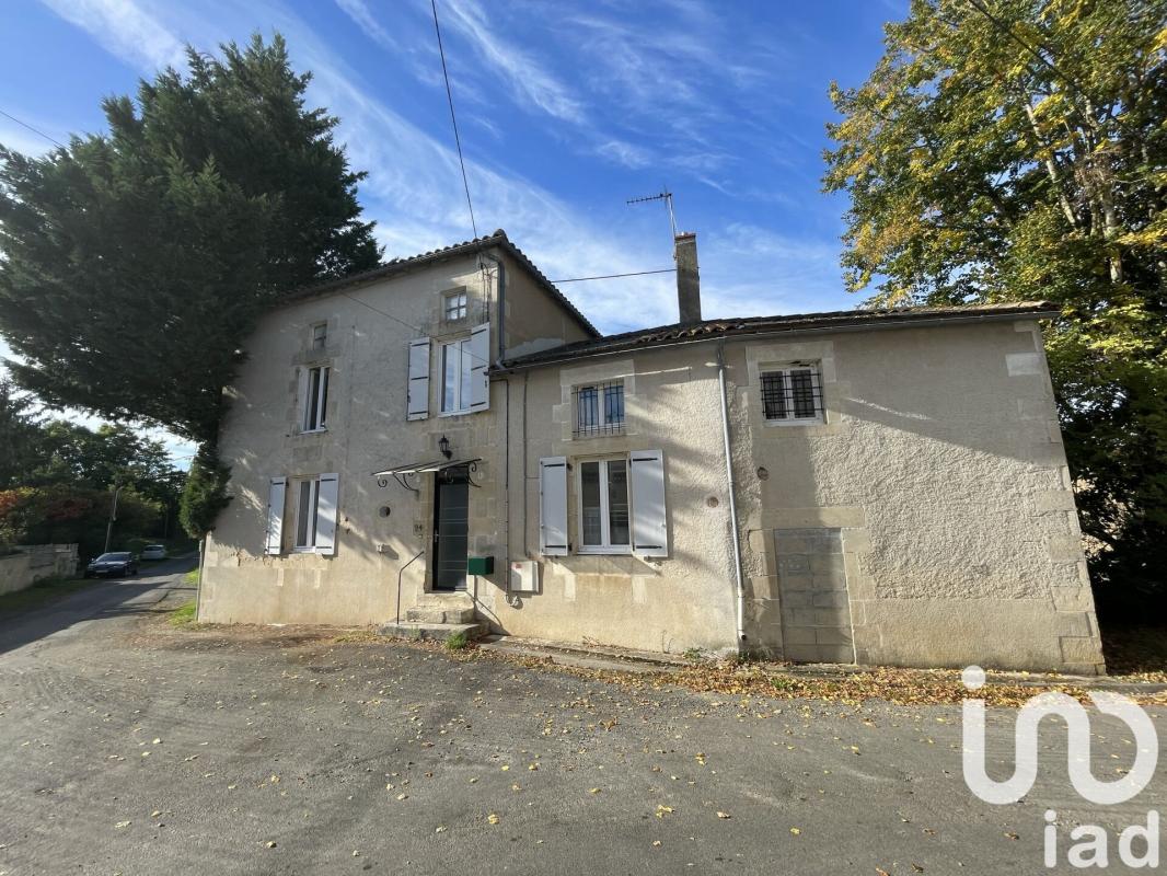 Maison 8 Pièce(s) Lussac-les-Châteaux