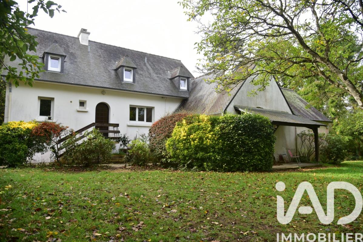 Maison 7 Pièce(s) Le Faouët