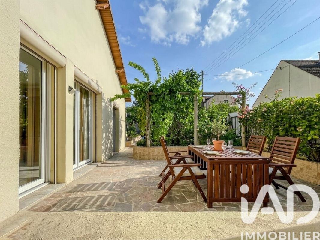 Maison 6 Pièce(s) Saint-Cyr-l'École