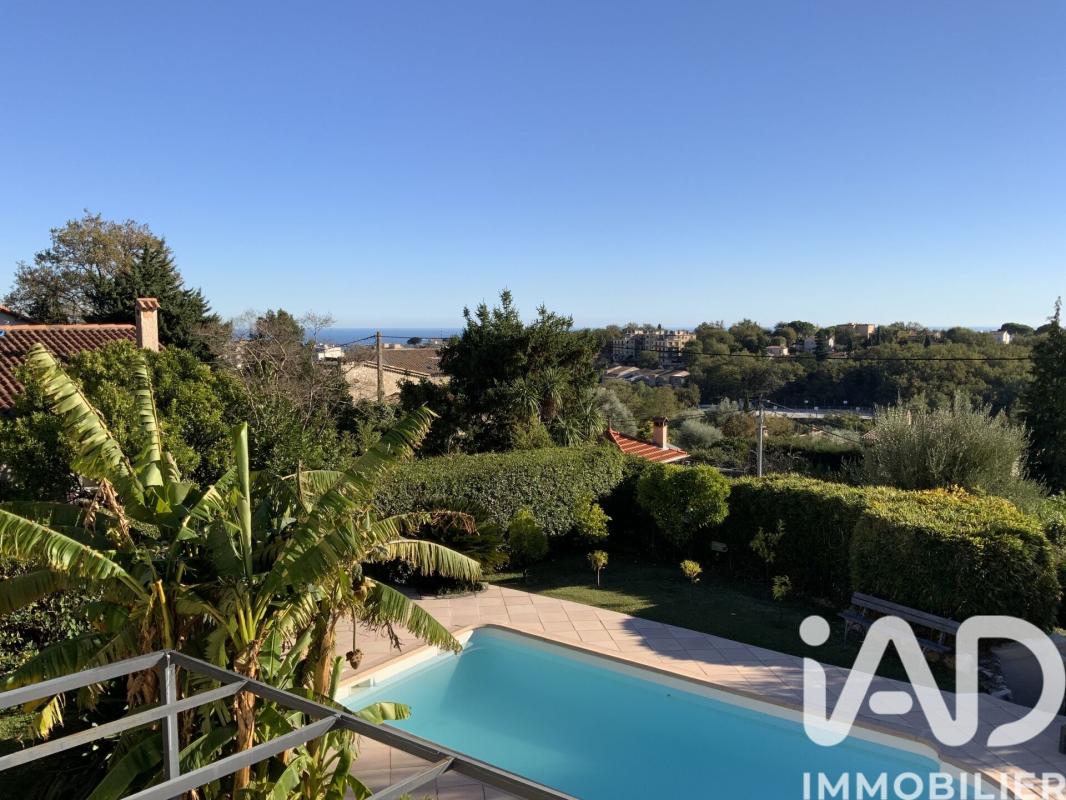 Maison traditionnelle 8 Pièce(s) Vence