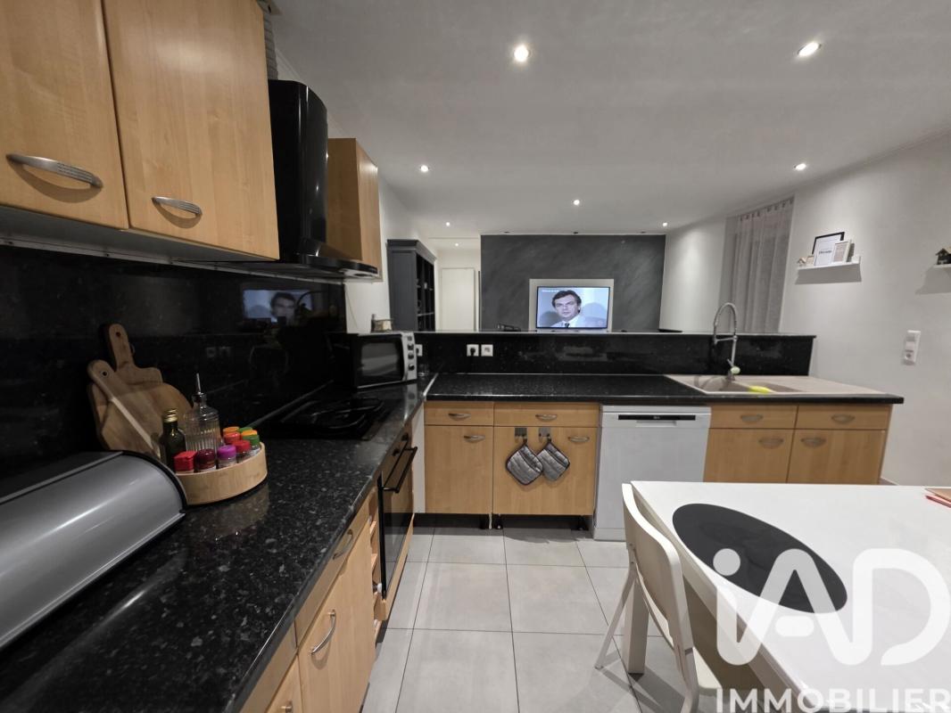 Maison 4 Pièce(s) Thil